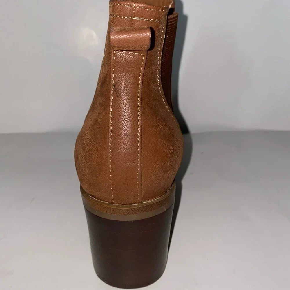 NEW Mia Smyth Cognac Faux Leather Heeled Ankle Bootie Pull On‎ Women 9M Outdoor